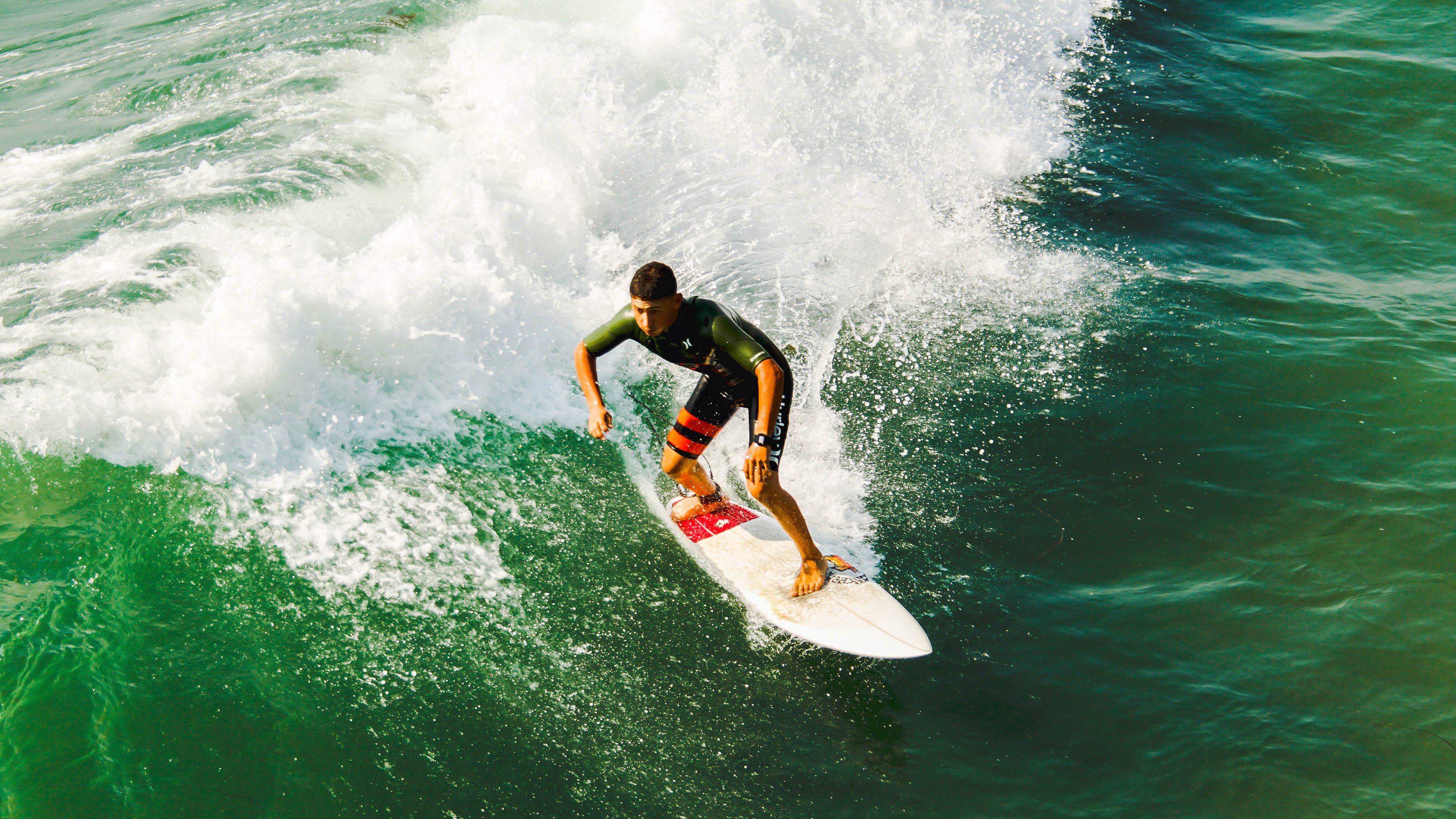 亚运会共设40个大项，吸引45个国家和地区参赛，亚运会上有几个运动项目
